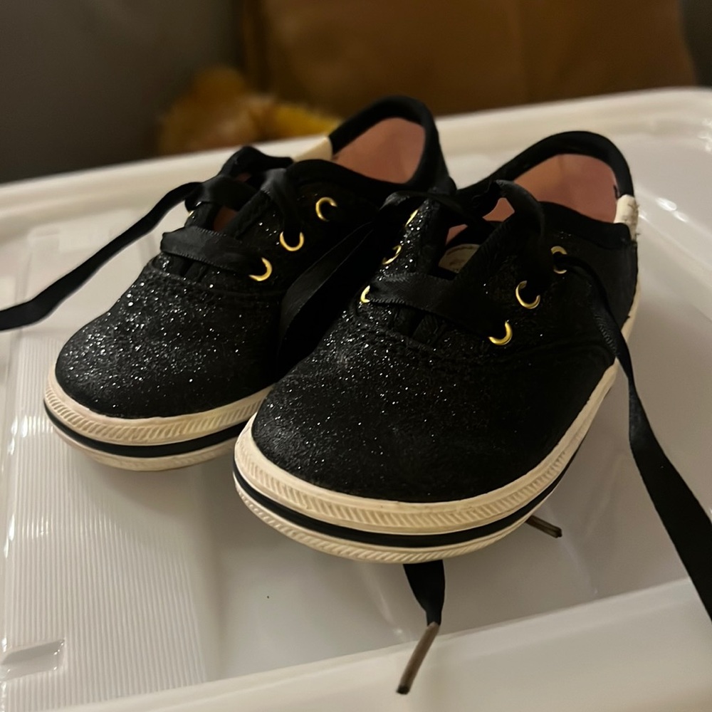 Sparkly black toddler keds size 4